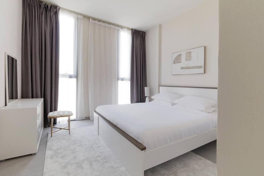 Sahab - Solo 1Br Apt In Al Jada Шарджа Экстерьер фото