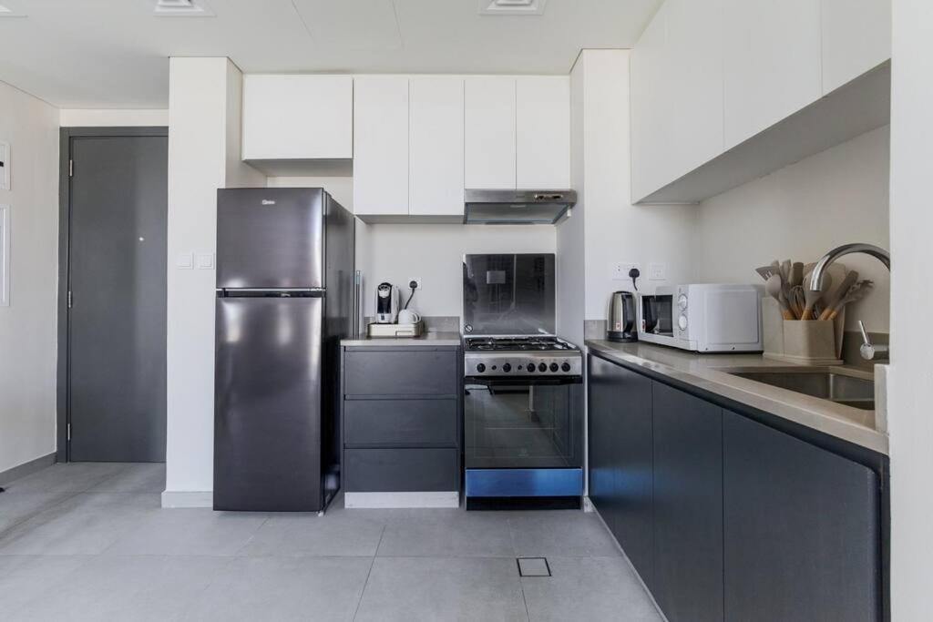 Sahab - Solo 1Br Apt In Al Jada Шарджа Экстерьер фото
